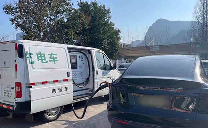 固始汽车搭电